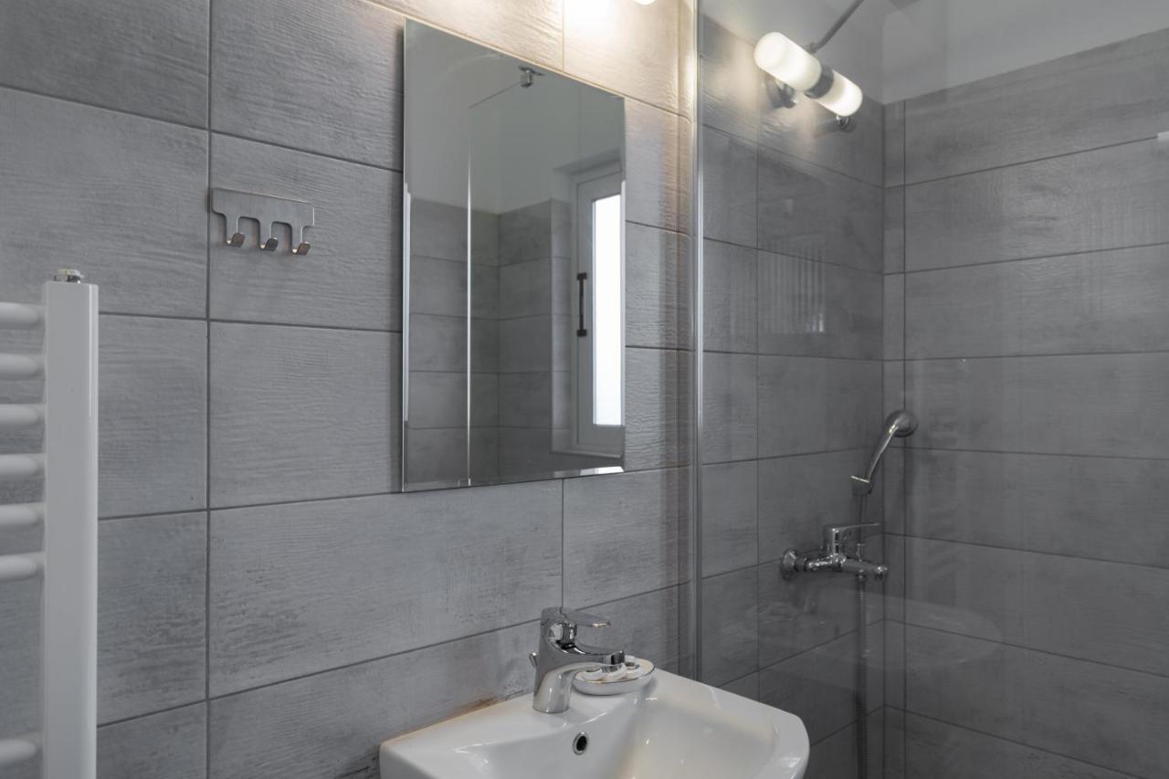 Apartment For 4 Ppl With Great View In Афины Экстерьер фото